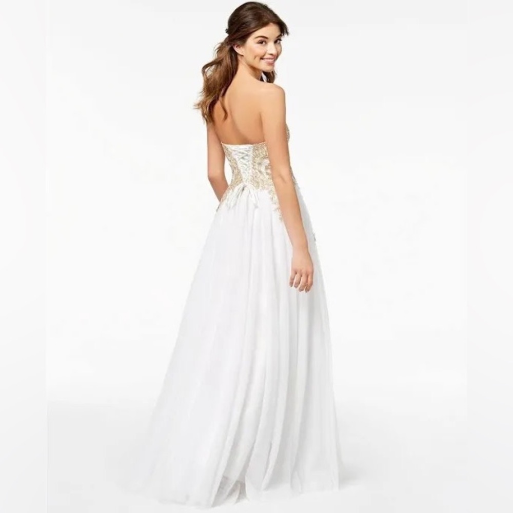 ELEGANT PRINCESS PROM DRESS - Picture 12 of 13